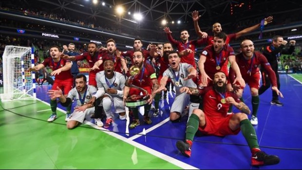 ep la portugalricardinho celebraeurocopafutbol sala