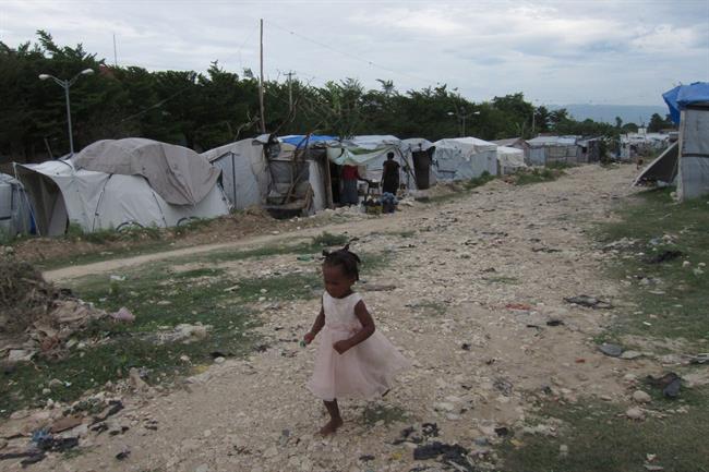 Niña Corriendo En Un Campo De Desplazados De Haití | LAURA RAMÍREZ/EUROPA PRESS ep nina corriendoun campodesplazadoshaiti