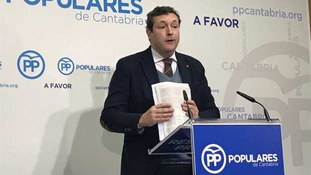 ep portavozppcantabria inigo fernandez en ruedaprensa
