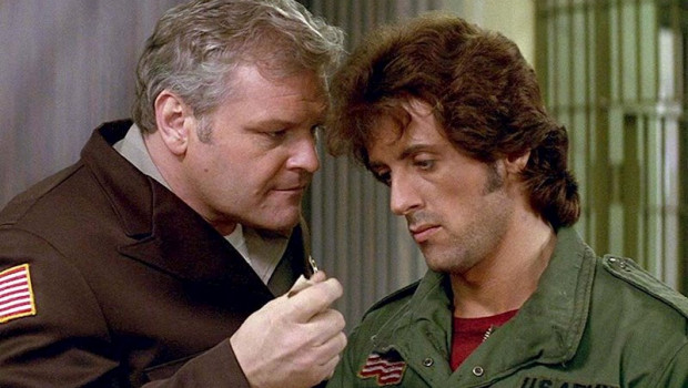 ep sylvester stallone y brian dennehy en rambo acorralado