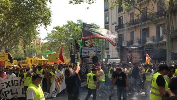 ep taxistasbarcelonahan manifestadomiercolesla ciudad