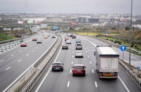 ep varios coches circulan por la autovia del suroeste a 5 a 8 de enero de 2023 en madrid ep varios coches circulan por la autovia del suroeste a 5 a 8 de enero de 2023 en madrid
