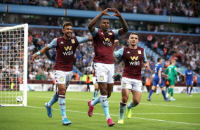 ep varios jugadores del aston villa celebran un gol