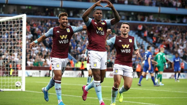 ep varios jugadores del aston villa celebran un gol