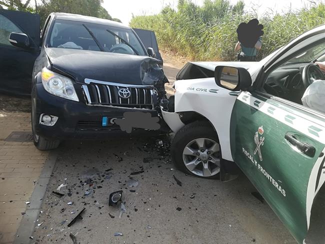 Vehículo de la Guardia Civil embestido por otro de narcotraficante | EUROPA PRESS ep vehiculola guardia civil embestidootronarcotraficante