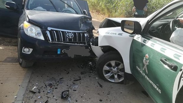ep vehiculola guardia civil embestidootronarcotraficante