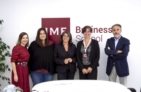 1568380948 foto de familia mesa redonda imf business school