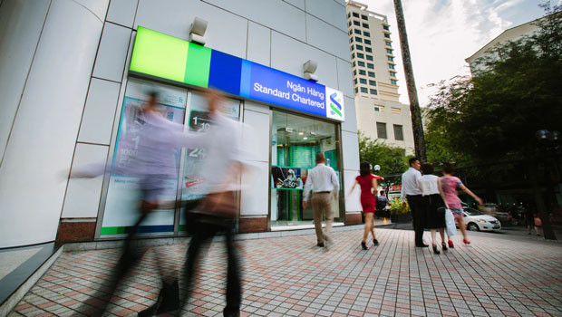 dl standard chartered stanchart 스탠 차트 금융 금융 신흥 시장 아시아 베트남 로고