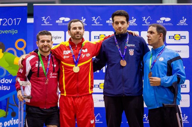 Álvaro Valera, con la medalla de Oro en el Europeo de Tenis de Mesa | CPE ep alvaro valera conmedallaoroeuropeotenismesa