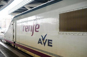 ep archivo   cabecera de un tren ave de renfe en las vias de la estacion de atocha en madrid a 23 de