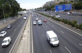 ep archivo   coches en una carretera