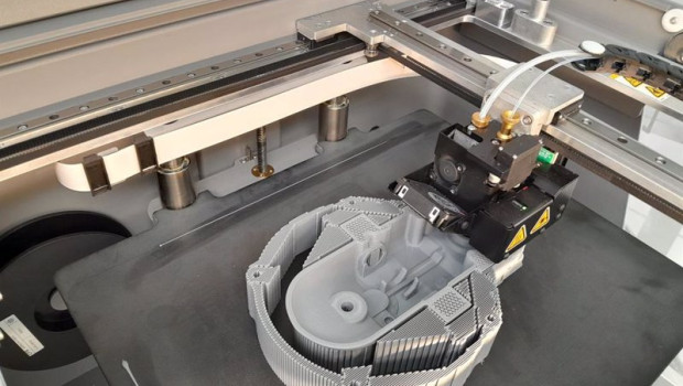 ep archivo   impresora 3d con la que se fabrican piezas para la flota de renfe