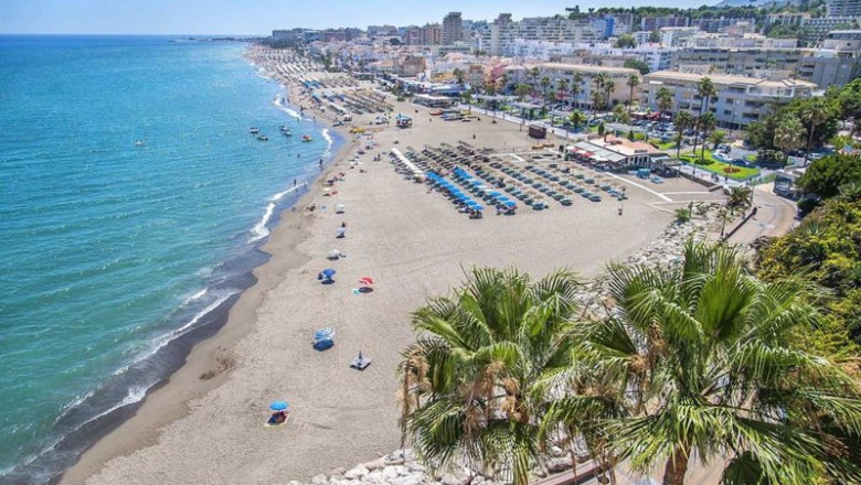 Playa de Torremolinos | EUROPA PRESS/AYTO TORREMOLINOS/EVA MEDINA (ROHU) ep archivo playa torremolinos turistas turismo clima costa litoral malaga malagueno palmera