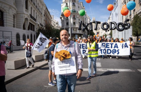 ep archivo   varias personas durante una manifestacion nacional y unitaria de los colectivos