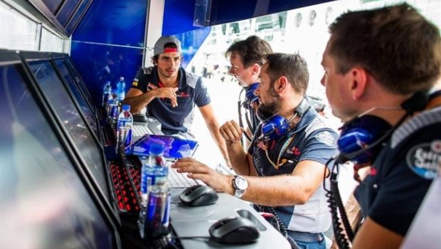 ep carlos sainz malasia toro rosso