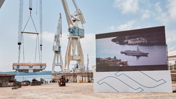 ep colocada en la grada de navantia ferrol la quilla de la primera de las fragatas de la serie f 110