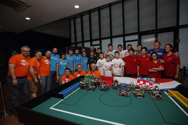 ep croacia futbol robots imperdible 02