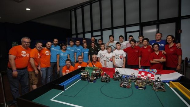 ep croacia futbol robots imperdible 02