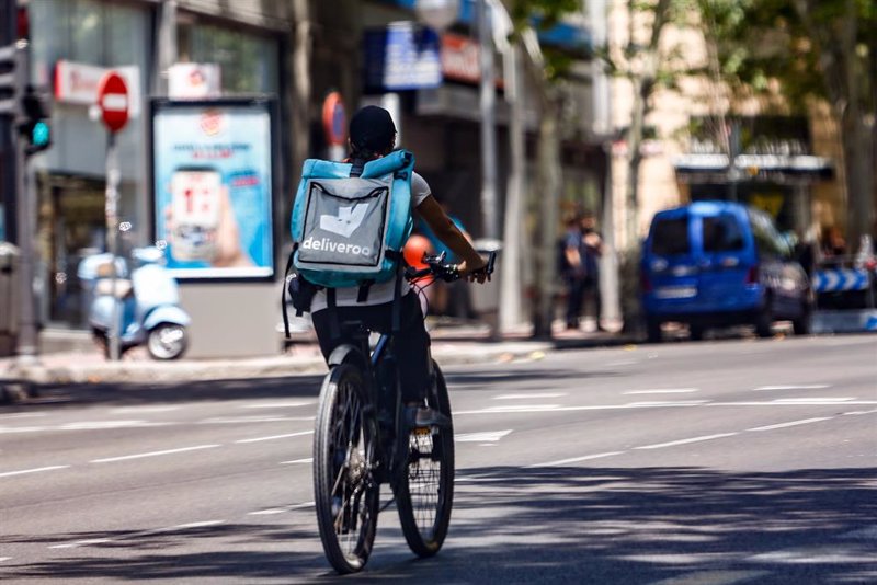 ep deliveroo y los riders firman un acuerdo para incrementar la seguridad