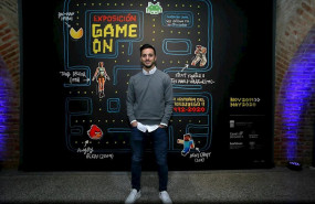 ep el centrocampista espanol pablo sarabia durante su visita a la exposicion game on sobre la