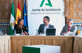 ep el consejero de pesca ramon fernandez pacheco en el centro de la imagen