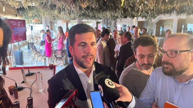 ep el presidente de grupo cox   que se compone de cox energy y abengoa   enrique riquelme en un acto