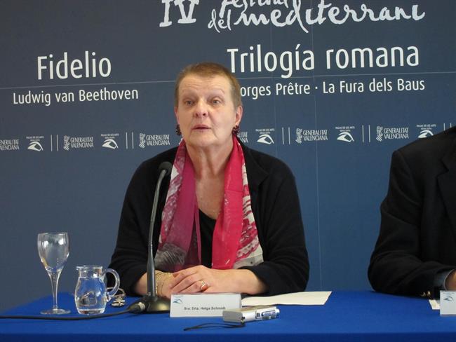ep la intendentepalaules arts helga schmidt
