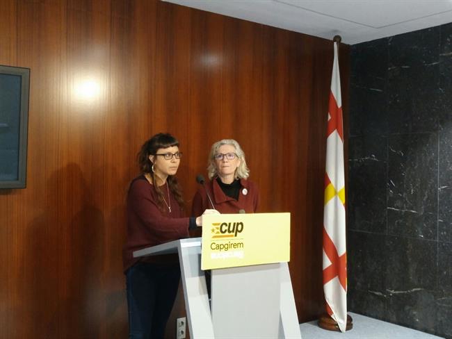 Las concejales de la CUP Maria Rovira y María José Lecha en la rueda de prensa | EUROPA PRESS ep las concejalesla cup maria roviramaria jose lechala ruedaprensa