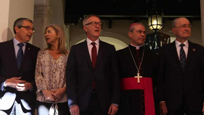 Málaga.- El ministro de Cultura resalta como "artista contemporáneo" al escultor | DIPUTACIÓN DE MÁLAGA ep malaga- ministrocultura resalta como artista contemporaneo al escultor