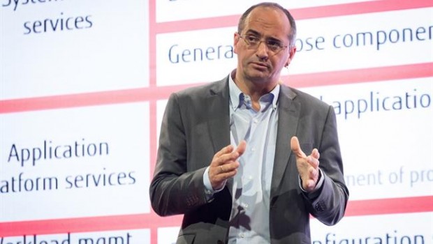 ep maximo petitto directordesarrollo cloudfujitsu