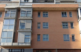 ep vista de un cartel en venta en un edificio a 28 de diciembre de 2022 en madrid espana el real ep vista de un cartel en venta en un edificio a 28 de diciembre de 2022 en madrid espana el real