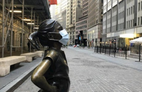 estatua nina wall street