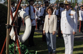 ep almirante jefeestado mayorla armada ajema teodoro lopez calderon yvicepresidentagobiernofunciones carmen calvo enhomenajelos marinerosla i vueltamundo