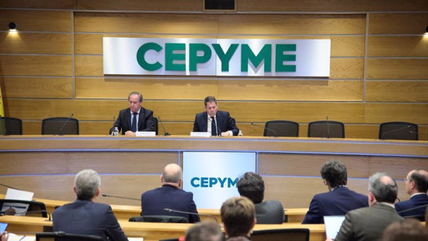 ep archivo   el vicepresidente de cepyme angel nicolas i y el presidente de cepyme gerardo cuerva d