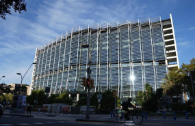 ep archivo   fachada del edificio estel donde se encuentra el hub global de astrazeneca barcelona