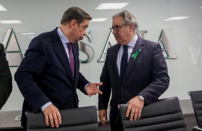ep el ministro de agricultura pesca y alimentacion luis planas y el eurodiputado del pp juan ignacio