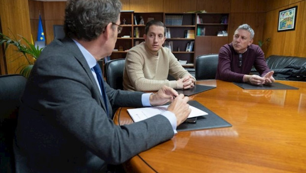 ep el presidente de la xunta alberto nunez feijoo se reune con familiares de diego bello el joven