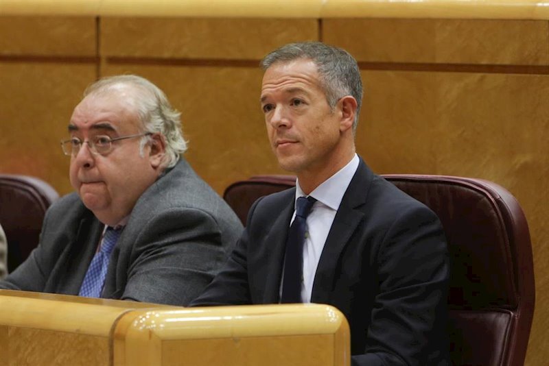 ep el senador del psoe tontxu rodriguez y el portavoz del psoe en el senado ander gil