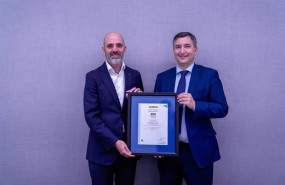 ep entrega del certificado de aenor a acciona