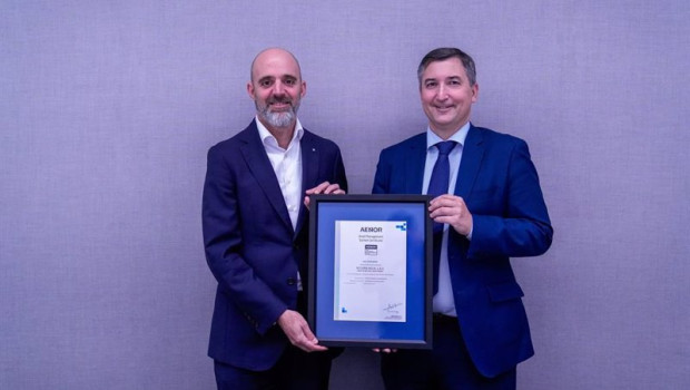 ep entrega del certificado de aenor a acciona