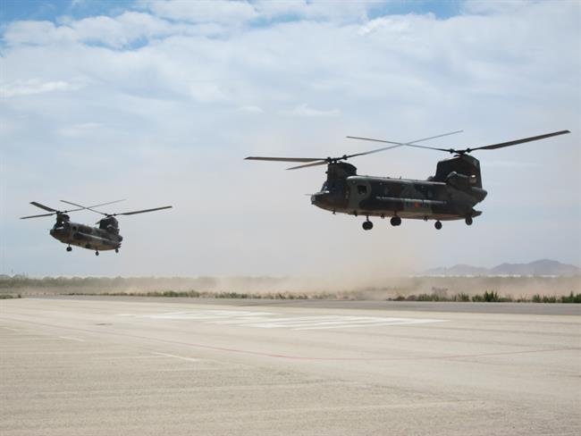 Helicópteros Chinook en el ejercicio SOFEX-16 del Ejército | EUROPA PRESS - Archivo ep helicopteros chinookejercicio sofex-16ejercito