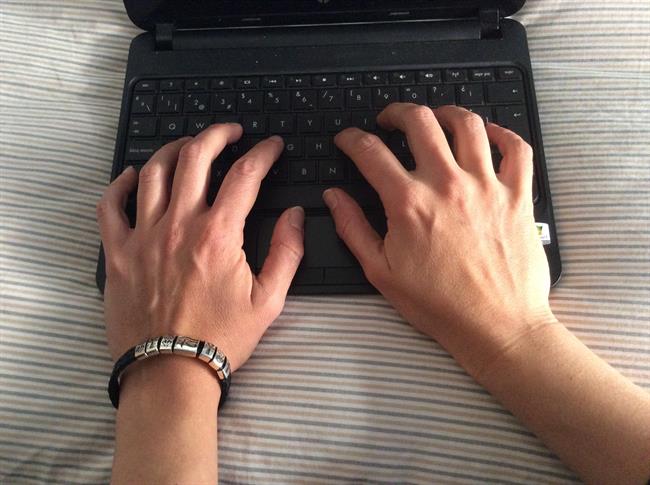 ep ordenador portatil trabajador gente trabajando cibertrabajo