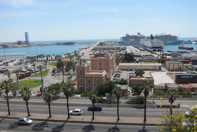 ep puerto de barcelona litoral mar cruceros