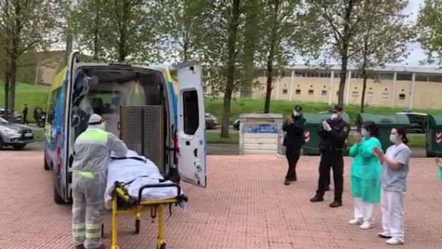 ep una mujer de 100 anos supera el coronavirus y regresa a la residencia domusvi san lazaro santiago