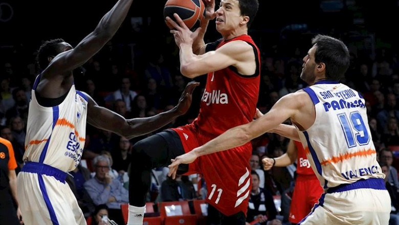 Vladimir Lucic, en un partido contra el Valencia Basket. | RAUCHENSTEINER ep vladimir lucic en un partido contra el valencia basket