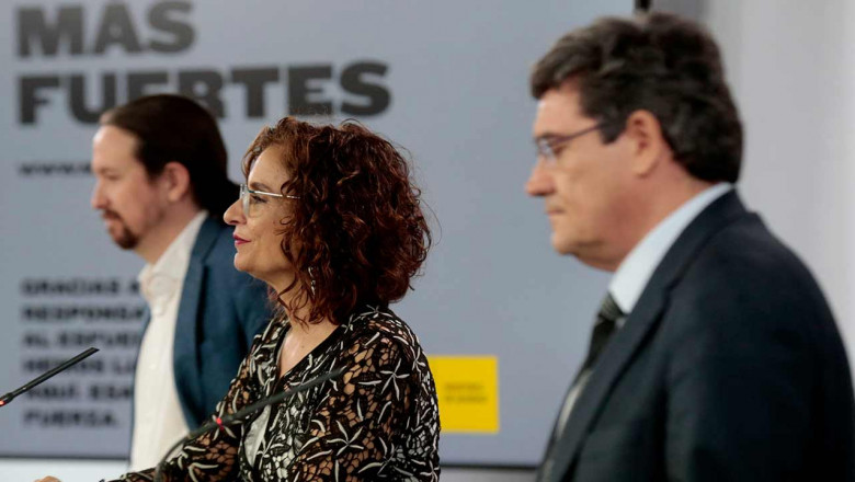 escrivá montero e iglesias rueda prensa consejo ministros escrivá montero e iglesias rueda prensa consejo ministros