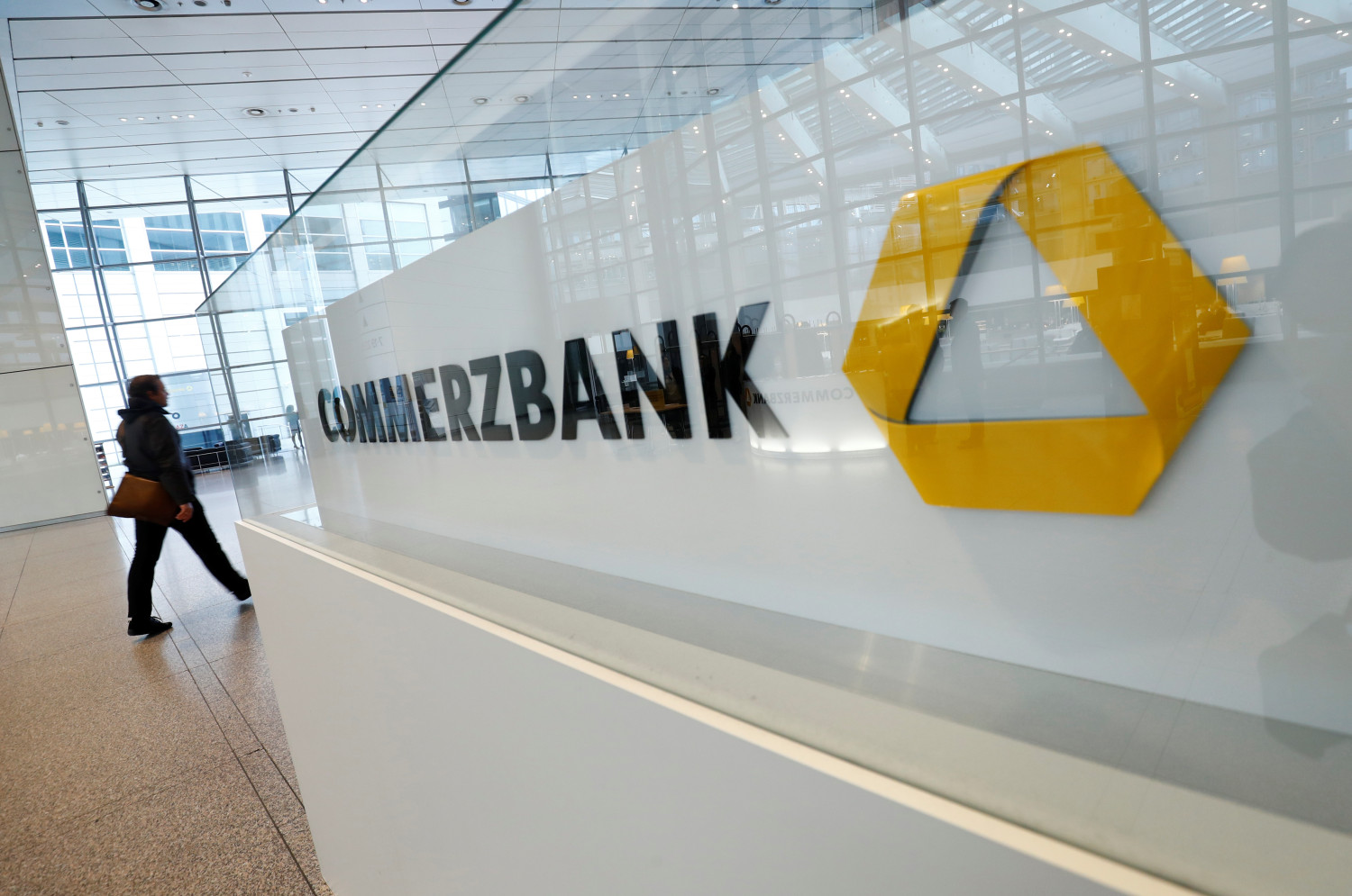 Commerzbank se dispara: UniCredit compra al Gobierno alemán una participación del 4,5%