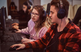 1648556178 idc games foto