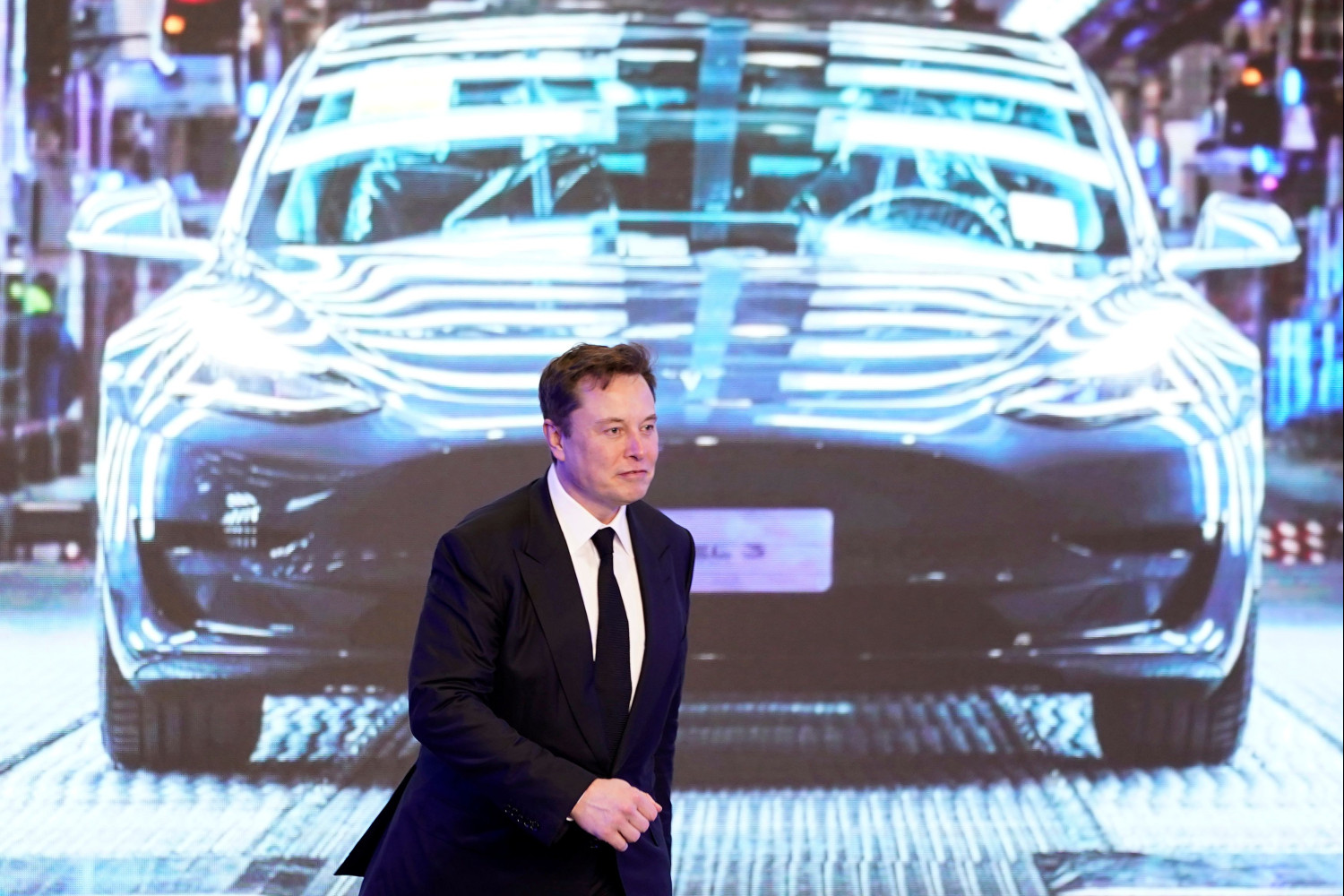 Tesla sube con fuerza después de que China haya eliminado restricciones a sus coches