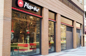 ep archivo   tienda de pizza hut en pamplona ubicada en la avenida de pio xii